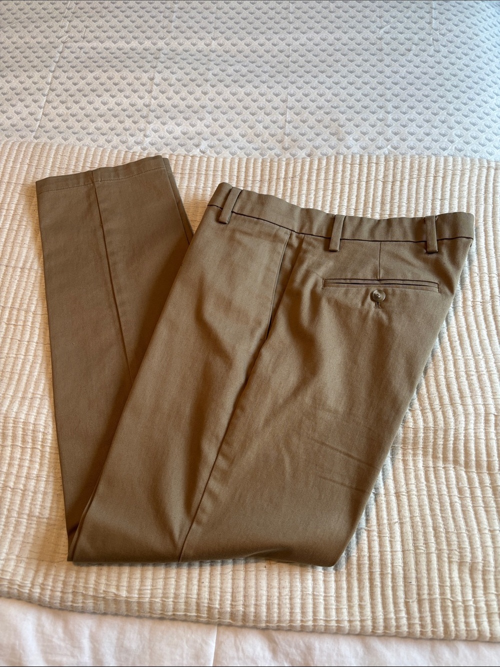 Dockers Men's Chinos in khaki pants